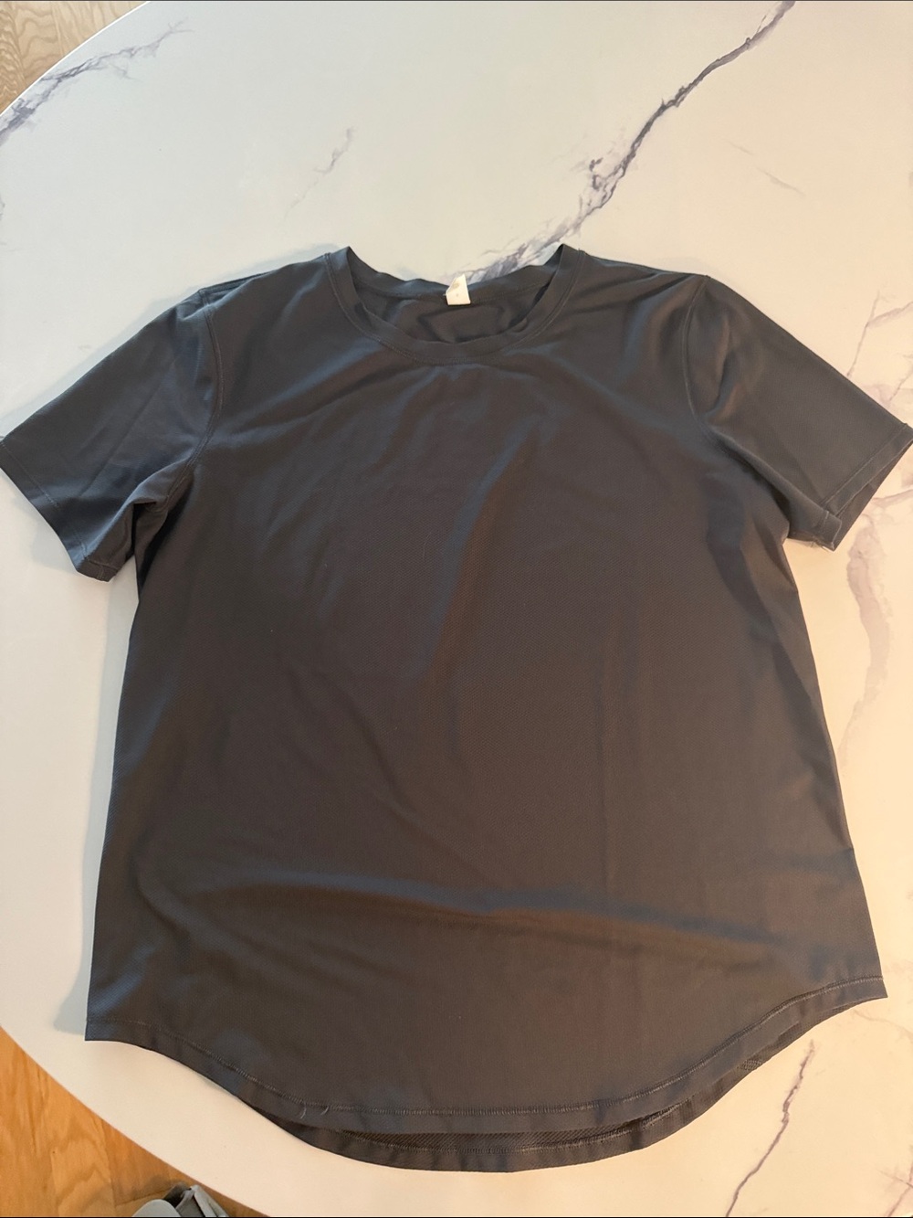 Lululemon Women’s Top Size 6